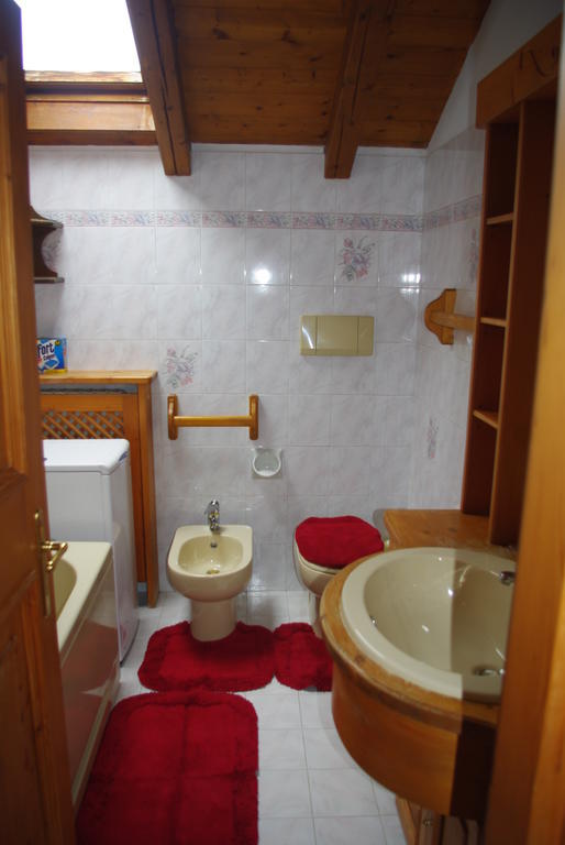 チェンチェニーゲ Casa Alpinaヴィラ 部屋 写真
