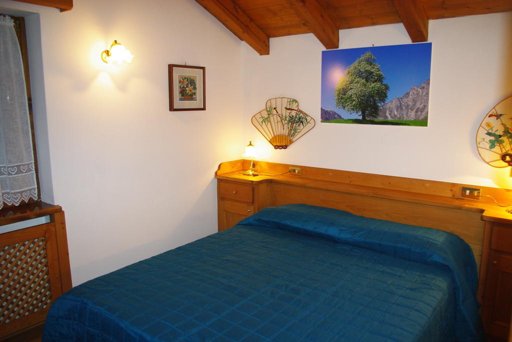 チェンチェニーゲ Casa Alpinaヴィラ エクステリア 写真