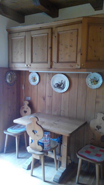 チェンチェニーゲ Casa Alpinaヴィラ 部屋 写真